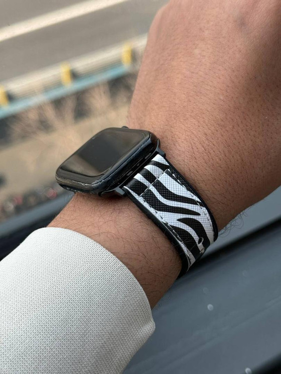 ۲. بند طرح پلنگی Apple Watch سایز 38 تا 49