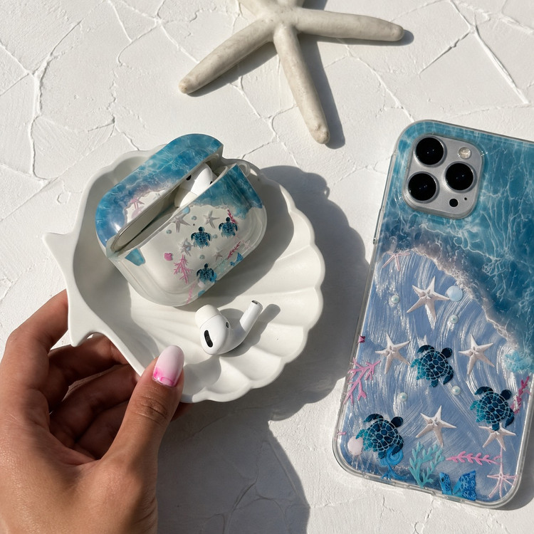 کاور AirPods طرح ساحل